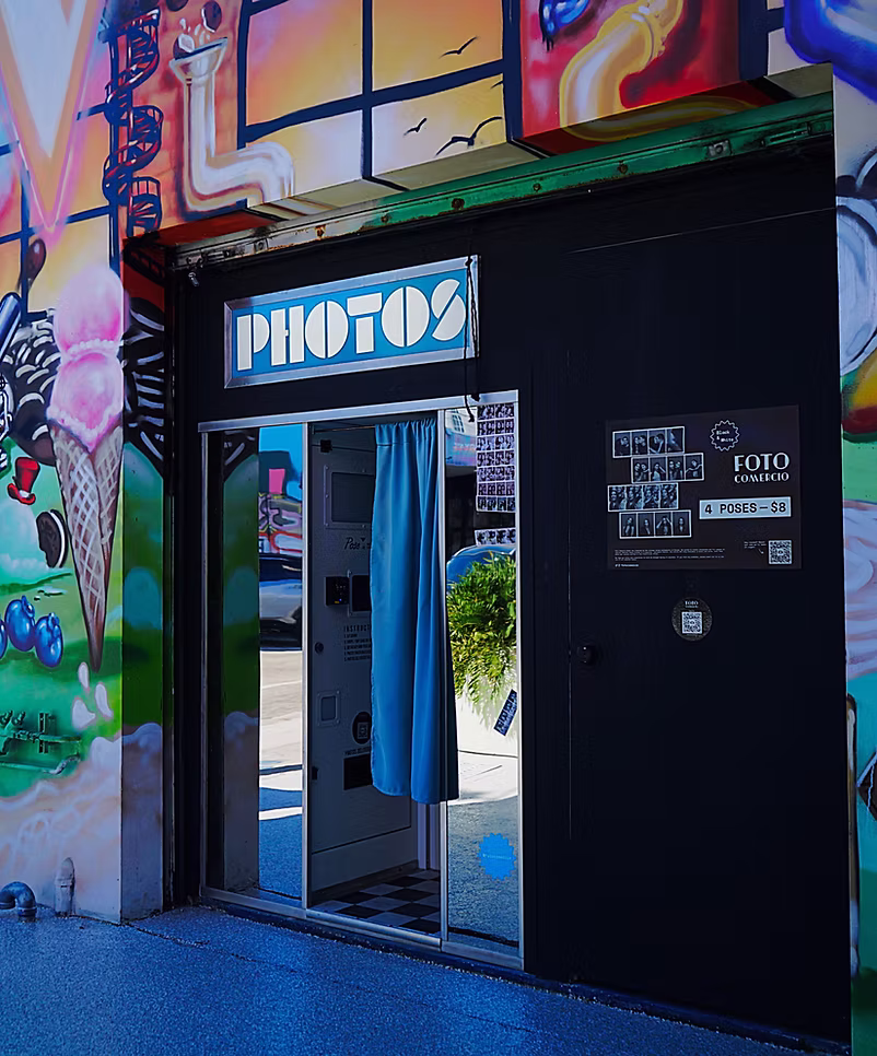 black and white photo booth rental