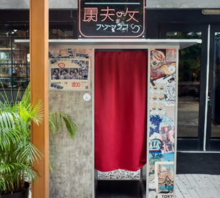 black and white photo booth rental